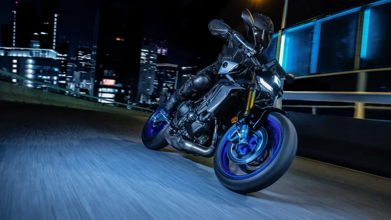 Action image of Yamaha MT 09 SP in Icon Colourway, front three quarter tracking shot