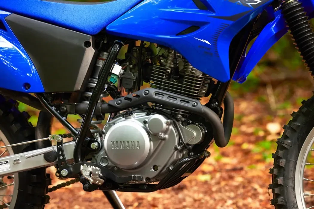 Detail image of Yamaha TT-R230 2023 in Blue colourway, engine close up