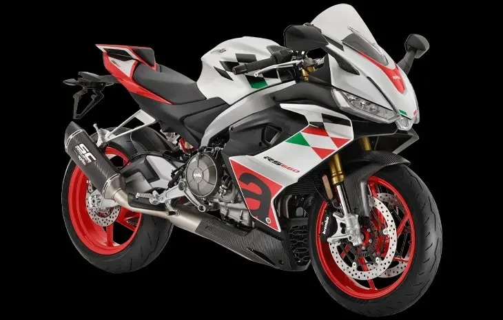 Studio image of 2024 Aprilia RS 660 Extrema in Checkered Flag colour, right front three-quarter, available at Brisan Motorcycles Newcastle