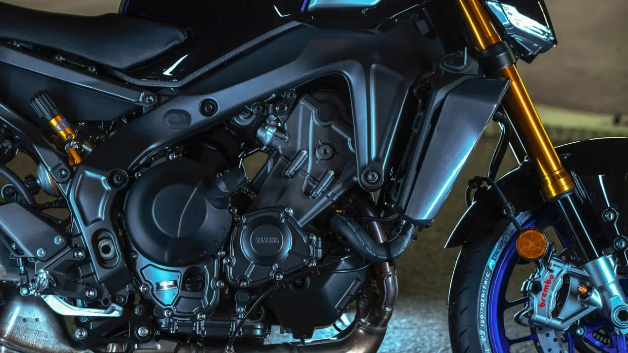 Detail image of Yamaha MT 09 SP in Icon Colourway, engine