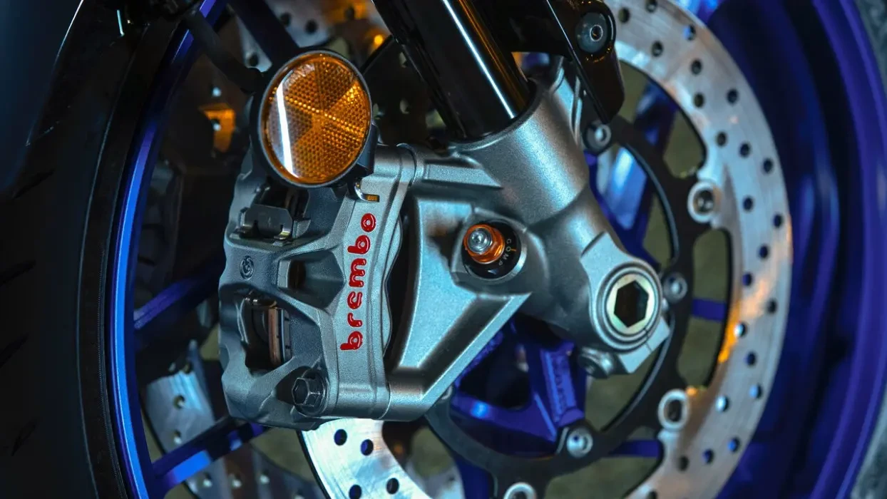 Detail image of Yamaha MT 09 SP in Icon Colourway, Brembo front brake calipers and KYB suspension